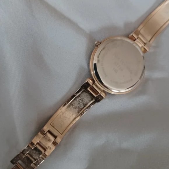 Kim Rogers black and gold bracelet watch timepiece love screw model 62136 - Picture 4 of 7